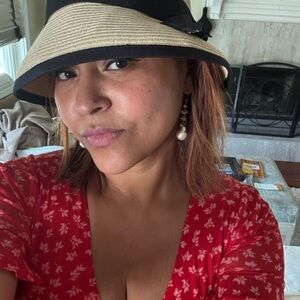 Black and Tan Wide-Brimmed Hat